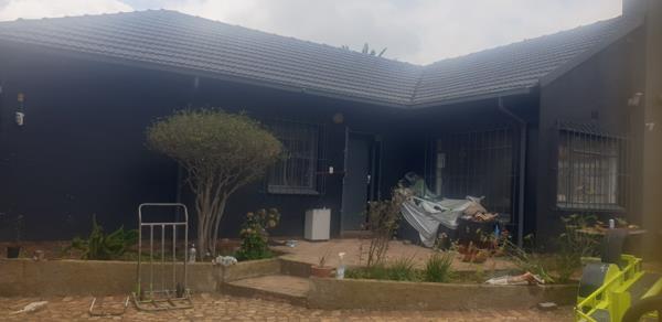 200  m² Commercial space