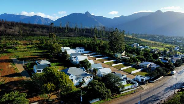 2 299 m² Land