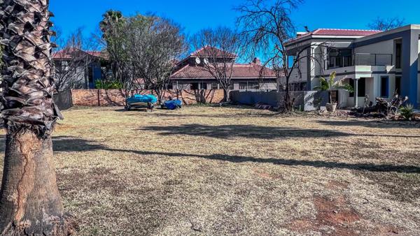 592 m² Land