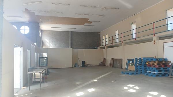 575  m² Commercial space