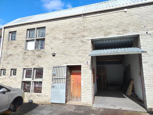 135  m² Industrial space