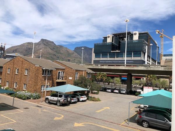 400  m² Commercial space