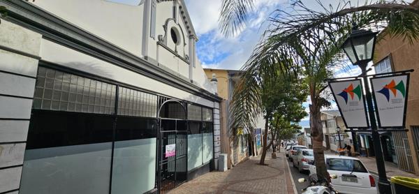 117  m² Commercial space