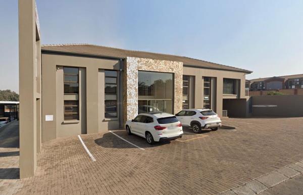 104 m² Commercial space