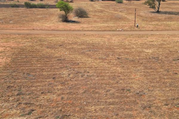 2 050 m² Land