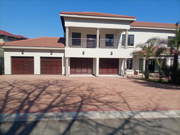 6 Bedroom House