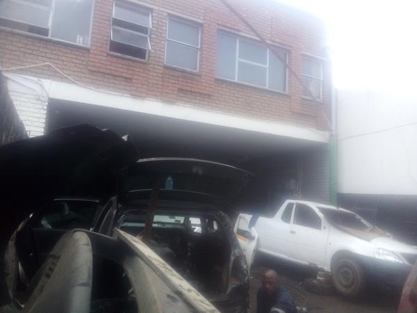 240 m² Commercial space