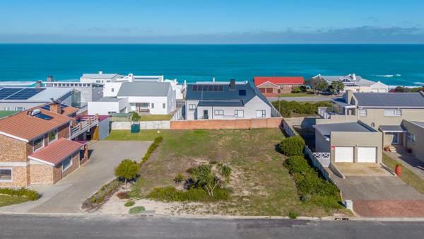 645 m² Land