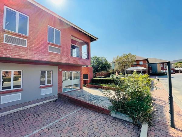 365  m² Commercial space