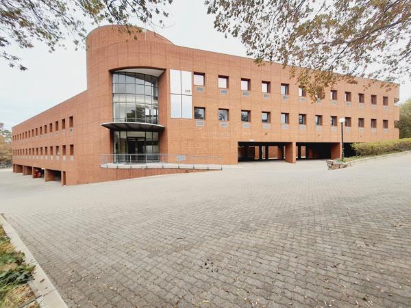 3 230 m² Commercial space