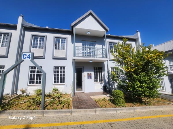 580  m² Commercial space