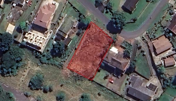 1 030 m² Land