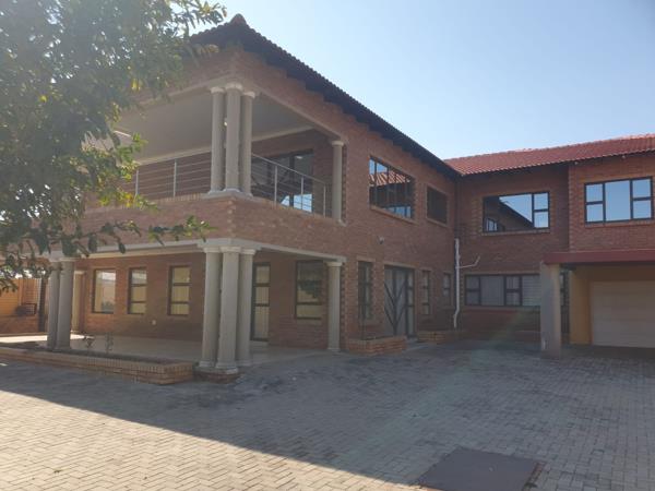 10 Bedroom House