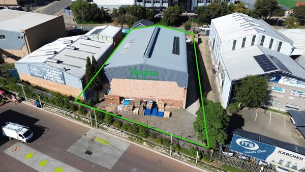 690  m² Industrial space