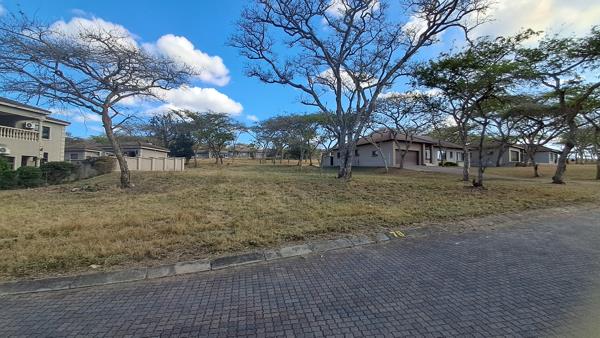1 200 m² Land