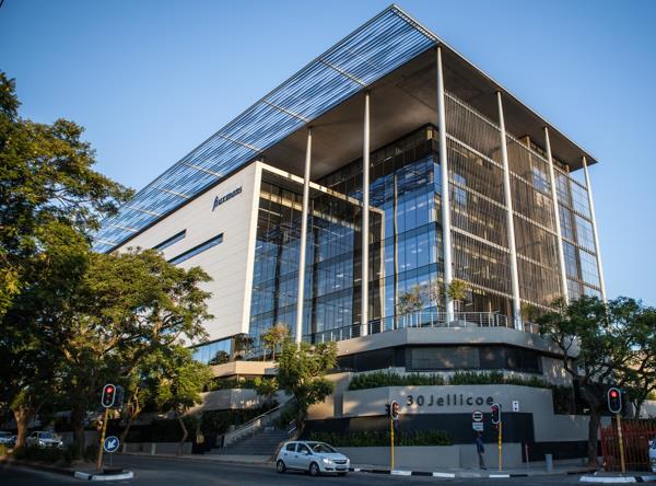 673 m² Commercial space