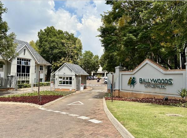 280  m² Commercial space