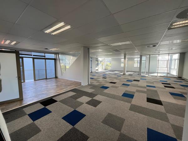 240  m² Commercial space