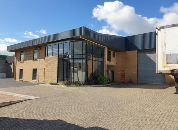 1 650  m² Industrial space