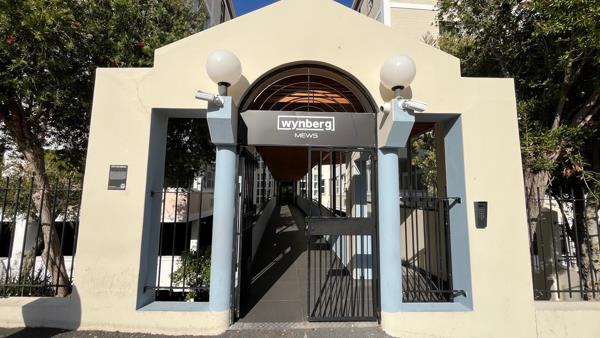 437  m² Office Space