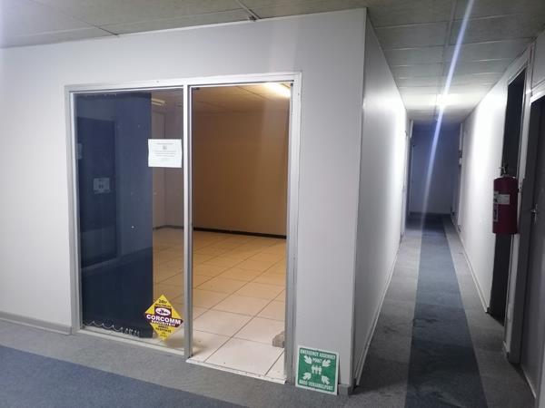 39  m² Commercial space