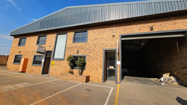 1 200  m² Industrial space