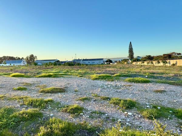 658 m² Land