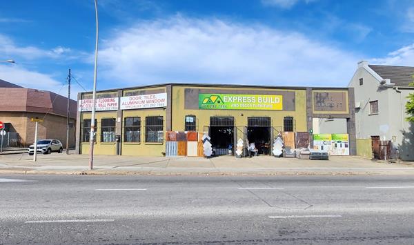 443  m² Commercial space