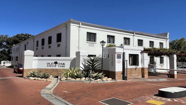 325  m² Commercial space