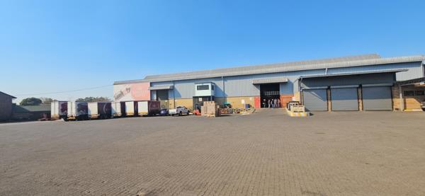 4 000  m² Industrial space