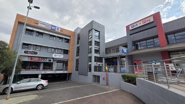 494  m² Commercial space