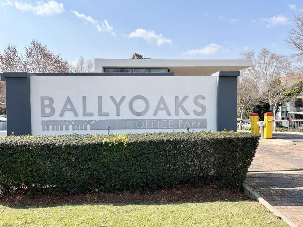 669  m² Commercial space