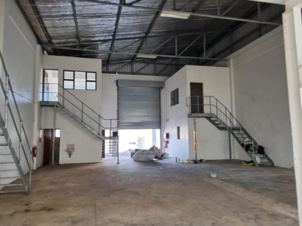 330  m² Industrial space