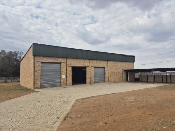 295  m² Commercial space