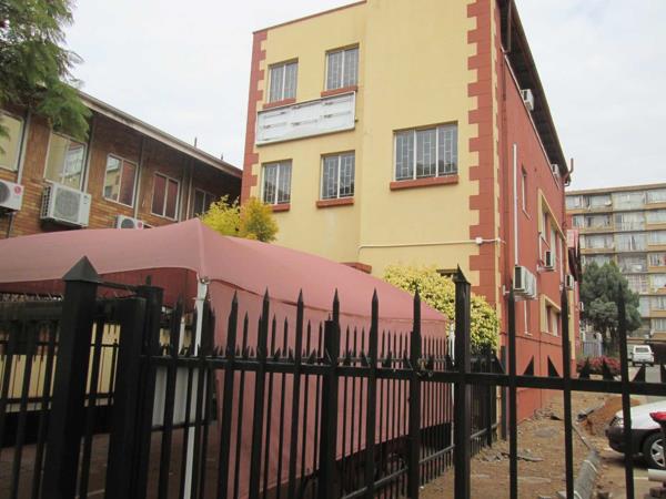 484  m² Commercial space