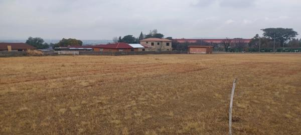 1 000 m² Land