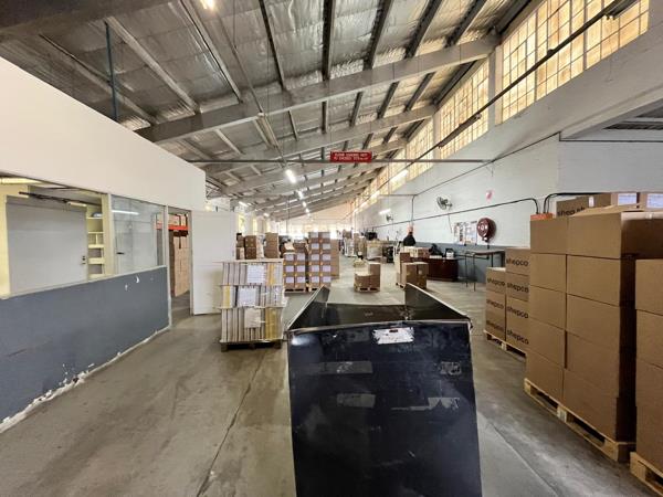 617  m² Industrial space