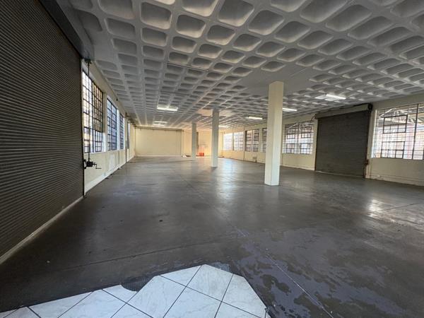 1 130  m² Industrial space