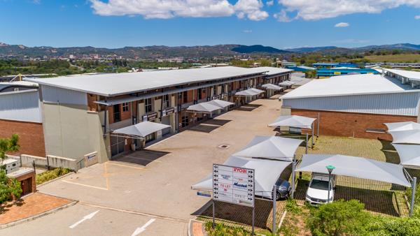 353  m² Industrial space