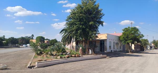 437  m² Commercial space