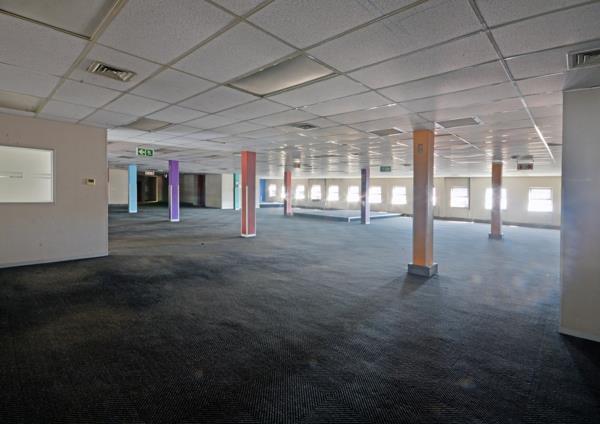 4 700 m² Commercial space