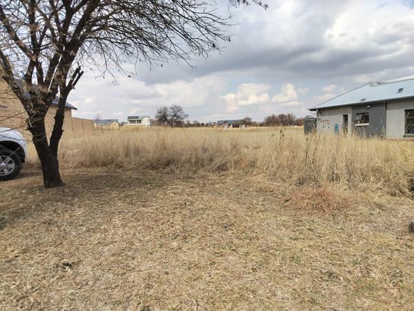 815 m² Land