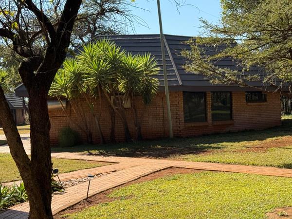 711.9 ha Farm with House