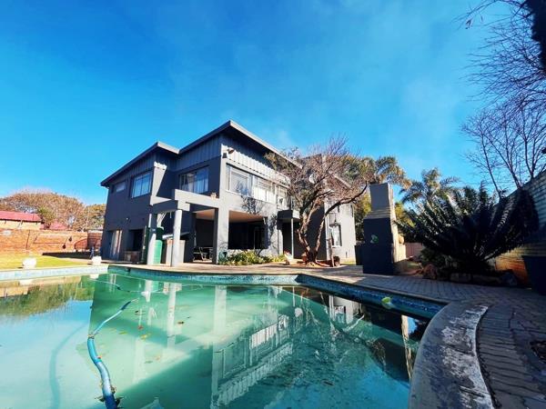 5 Bedroom House