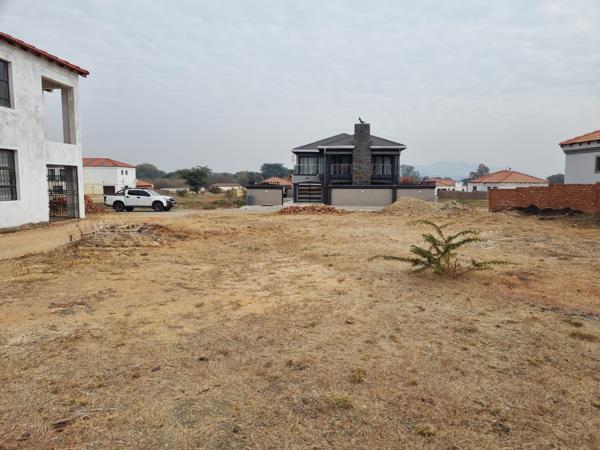 512 m² Land