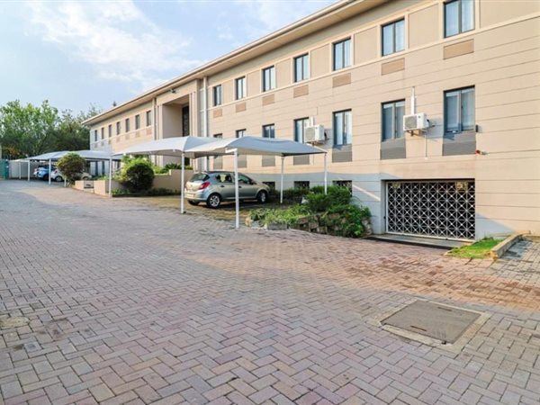 229  m² Office Space