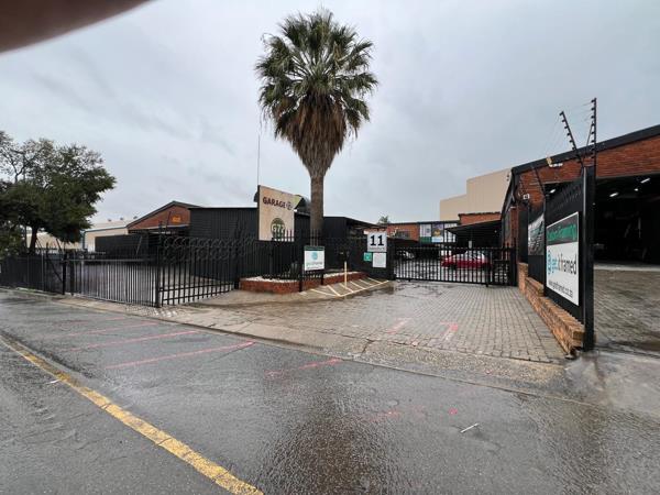 1 140  m² Industrial space