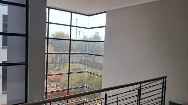 253  m² Commercial space