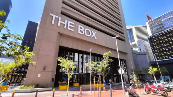 680 m² Office Space