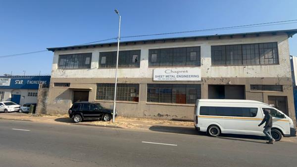 1 680  m² Industrial space